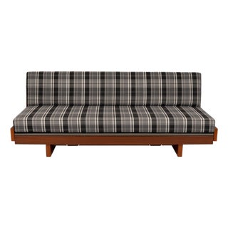 Vintage Hans Wegner Daybed Ge77 for Getama 1960s For Sale