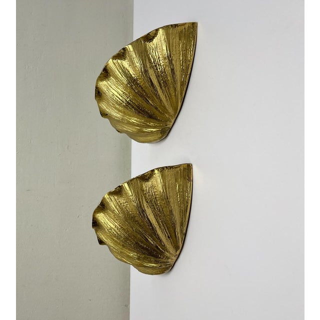 Art Deco Scallop Shell Wall Lamps in Gilded Cast Bronze, 1970s, Set of 2 For Sale - Image 10 of 12