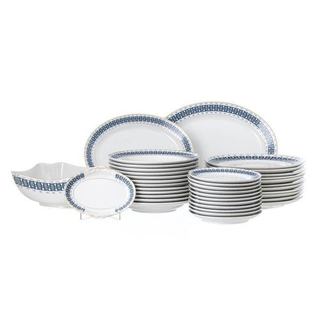 Porcelain Dinner Service from Vista Alegre, Set of 38 For Sale - Image 6 of 6