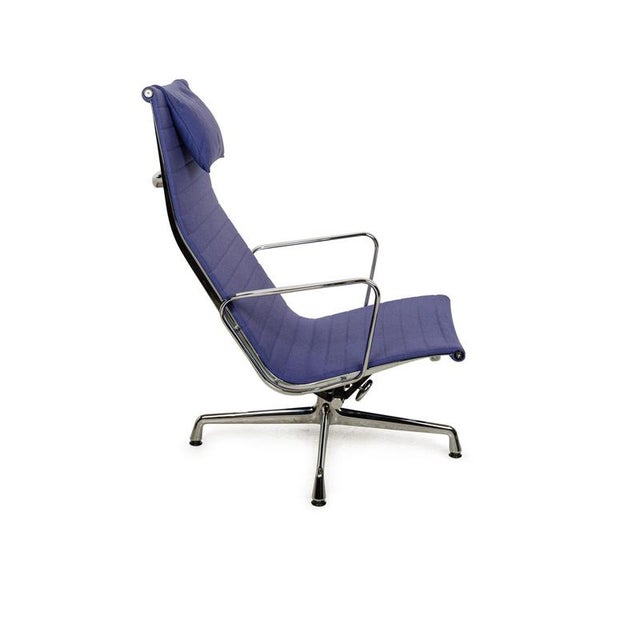 EA 124 Armchairs in Blue Fabric by Charles & Ray Eames for Vitra, Set of 4 For Sale - Image 6 of 10