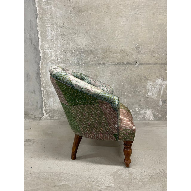 Traditional Tufted Tub Chair For Sale - Image 4 of 13