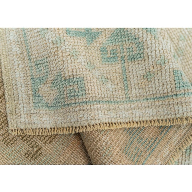 Turkish Vintage Rug 4'3" x 5'9" #20790 For Sale In Houston - Image 6 of 8