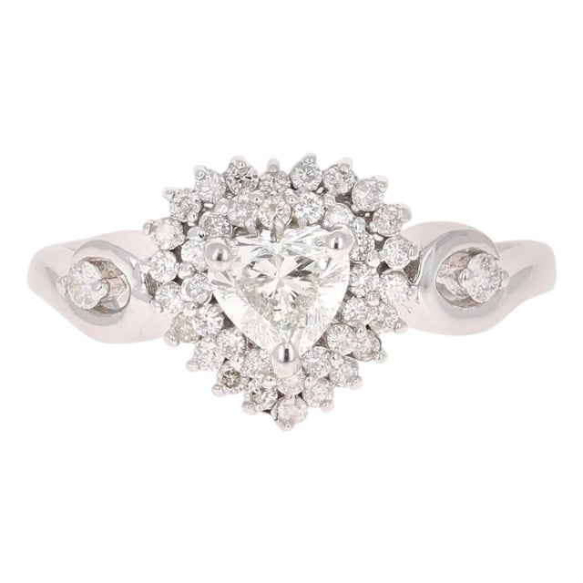 0.81 Carat Diamond 14 Karat White Gold Engagement Ring, Size 7 For Sale