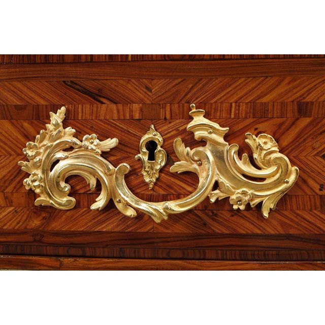 Regency Chest of Drawers attributed to Pierre Moulin, 1720 For Sale - Image 11 of 18