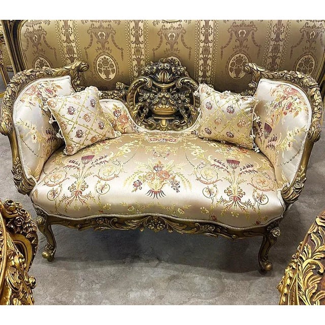 French French Style Antique White Tufted Settee For Sale - Image 3 of 3