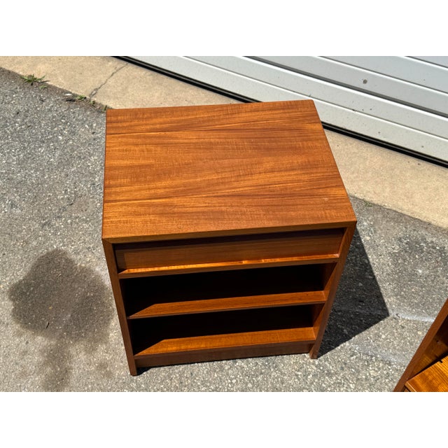 Mid-Century Modern Pair of Danish Modern 1-Drawer Teak Nightstands For Sale - Image 3 of 12