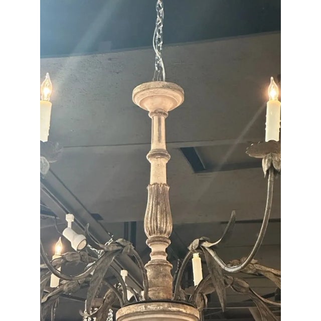 19th Century Italian Carved and Parcel Gilt 8 Arm Chandeliers For Sale - Image 4 of 6