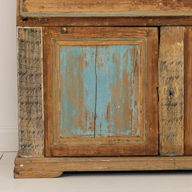 19th C. Swedish Rococo Secretary With Library in Original Paint For Sale - Image 11 of 12