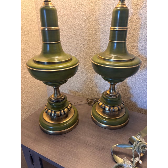 Rembrandt Lamp Company Vintage Rembrandt Lamp Company Hollywood Regency / Mid-Century Tall Buffet Lamps in Olive Green and Antiqued Brass With Frosted Glass Shades - a Pair For Sale - Image 4 of 4