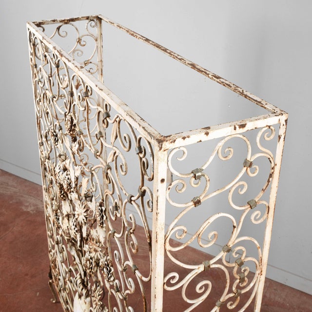 Metal Radiator Cover Grate or Spark Guard in Worked Metal, 20th Century For Sale - Image 7 of 18