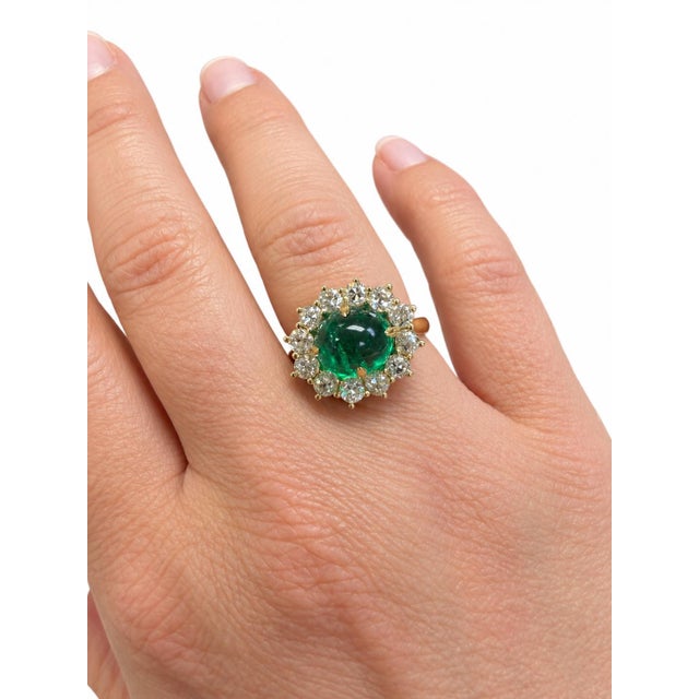 Early 21st Century 3.32 Carat Colombian Emerald and Diamond Ring, 18k Yellow Gold, Size 6.5 For Sale - Image 5 of 6