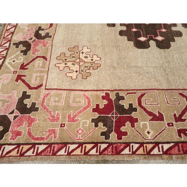 Textile Galerie Shabab Collection Mid-20th Century Turkish Anatolian Square Carpet For Sale - Image 7 of 10