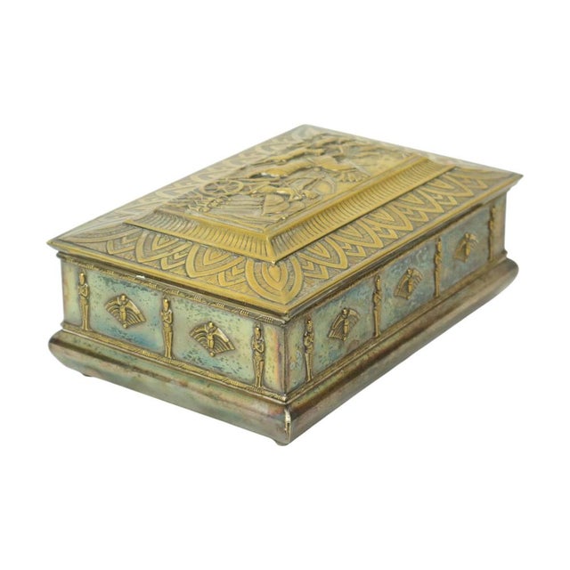 Art Deco Silver-Plated Chest Trinket Box with Egyptian Motifs For Sale - Image 9 of 17