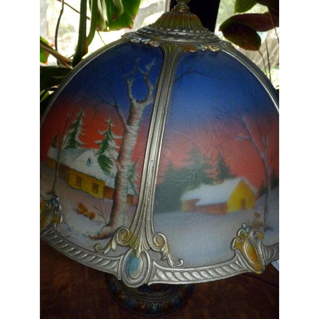 1910s Miller Phoenix Art Deco Winter Landscape Reverse Painted Lamp Penny Marshall Estate– Ice Chip Glass – Illuminated Base – For Sale - Image 11 of 18