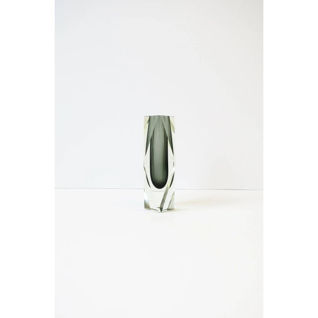 Glass Alessandro Mandruzzato Italian Murano Faceted Vase For Sale - Image 7 of 11