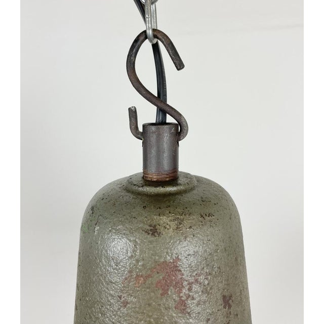 Green Industrial Petrol Enamel Factory Ceiling Lamp with Cast Iron Top, 1960s For Sale - Image 8 of 14