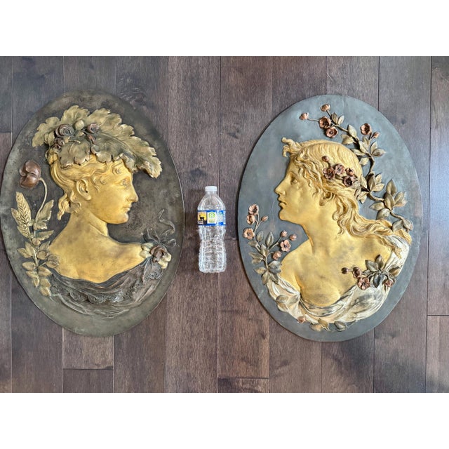 This is one pair of large wall plaque with beautiful design in rich and elegant colors. They will certainly elevate the...
