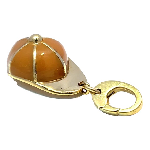 Gucci 18k Yellow Gold Enamel Hat Pendant For Sale
