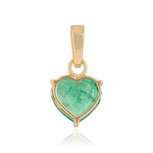 Metal 14k Yellow Gold 1.45 Carat Heart-Shaped Emerald Solitaire Pendant Charm for Her For Sale - Image 7 of 14