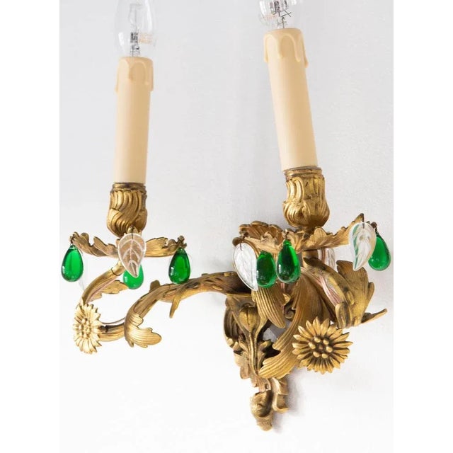 It looks of excellent quality. It could be Swedish. It comes with a serial number. The indicated measures are without...