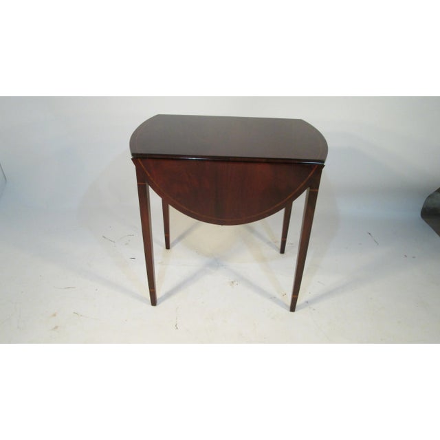 Traditional Beacon Hill Mahogany Oval Pembroke Table For Sale - Image 3 of 9