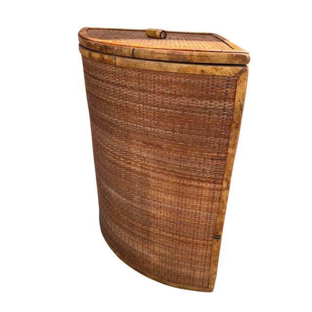 Rattan Corner Hamper Basket With Triangular Design. For Sale - Image 4 of 7