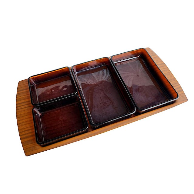 Offered is a vintage 1970s aperitif/snack set featuring a molded resin faux bois tray and 4 deep amber tempered glass...
