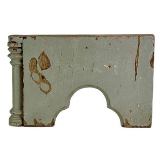 Vintage Architectural Salvage Wood Element With a Trefoil Design and a Side Column For Sale