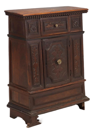 Baroque Bedside Table in Walnut