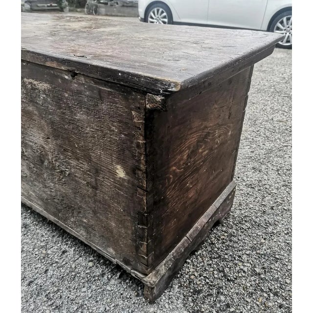 Trunk with painted front, Italy, 1800s For Sale - Image 5 of 9