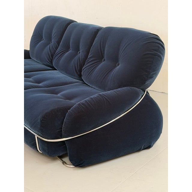 Part of the "Okay" series by Adriano Piazzesi for Mobili Tre D, this three-seat sofa has been newly upholstered in plush...