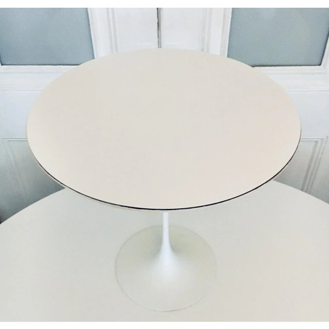 1960s Eero Saarinen Tulip Side Table for Knoll Mid Century Modern Danish 1960s For Sale - Image 5 of 7