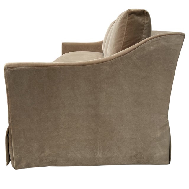 Lee Industries Performance Transitional Sofa For Sale In Atlanta - Image 6 of 9