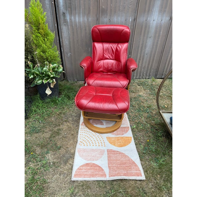 Wood 1980s Chairworks Reclining Lounge Chair and Ottoman For Sale - Image 7 of 11