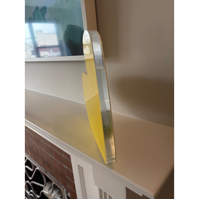 Contemporary Signed Kerri Rosenthal Yellow Acrylic Heart Sculpture – Retired Design For Sale - Image 3 of 5