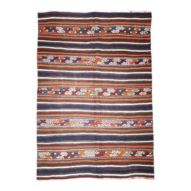 1960s Turkish Handwoven Kilim Rug -4' 7'' X 6' 7'' For Sale