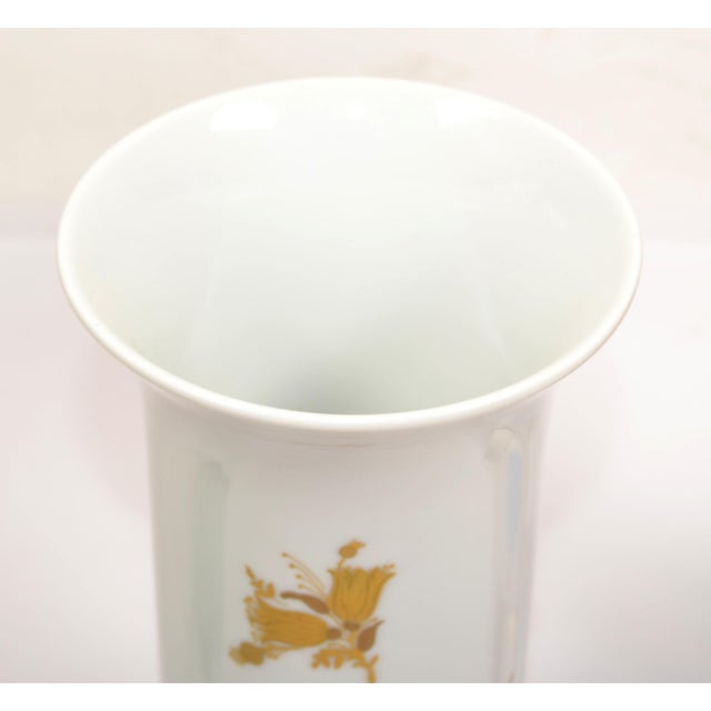 Ceramic 1960s Original Rosenthal White Porcelain Flower Vase Hand Painted Gold Leaf Flowers For Sale - Image 7 of 12