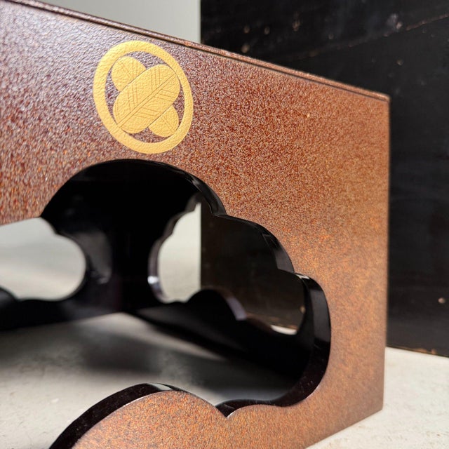 Japanese Lacquered Jubako-Dai Display Stand with Gold Kamon, 1920s For Sale - Image 13 of 16