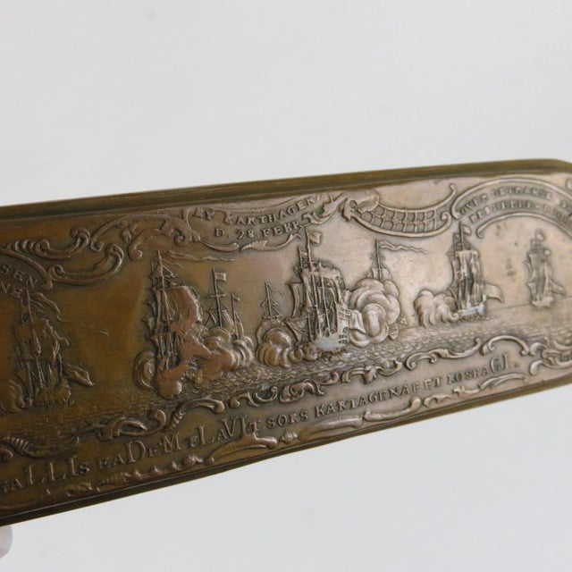 Baroque Iserlohn Snuffbox in Brass by J. H. Giese, Breslau, 18th Century For Sale - Image 3 of 14