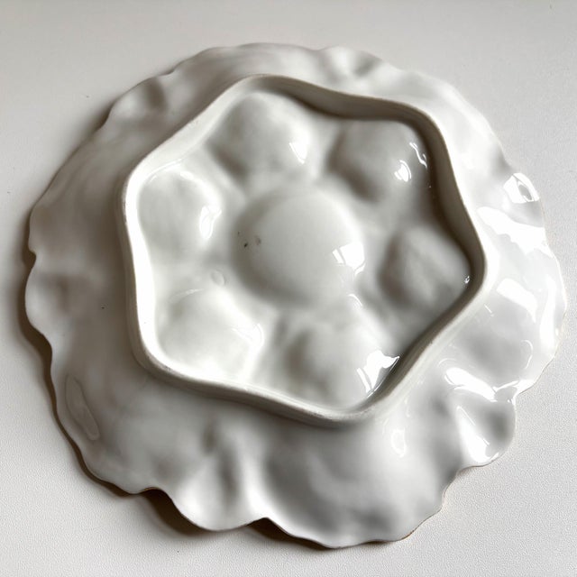 Victorian Antique Porcelain Oyster Plate – Gilt Shell Motif, 6 Wells, Scalloped Rim, C. 1880–1910 For Sale - Image 3 of 4