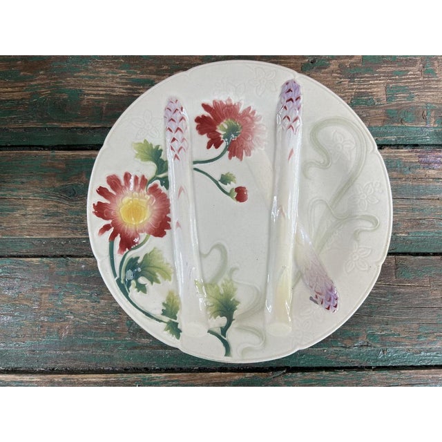 Beige Art Nouveau Barbotine Plates with Asparagus Dish from Saint Clément, Set of 7 For Sale - Image 8 of 17