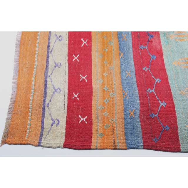 1950s Vintage Turkish Kilim Rug -5' 11'' X 8' 2'' For Sale - Image 4 of 11