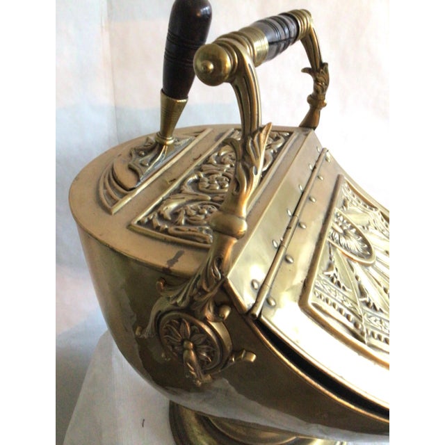 Brass 1900s English Brass Coal Scuttle With Shovel For Sale - Image 8 of 12