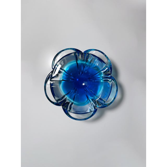 Mid-Century Modern Bohemian Ashtray CZ with Cobalt Blue Flower, 1970s For Sale - Image 3 of 6
