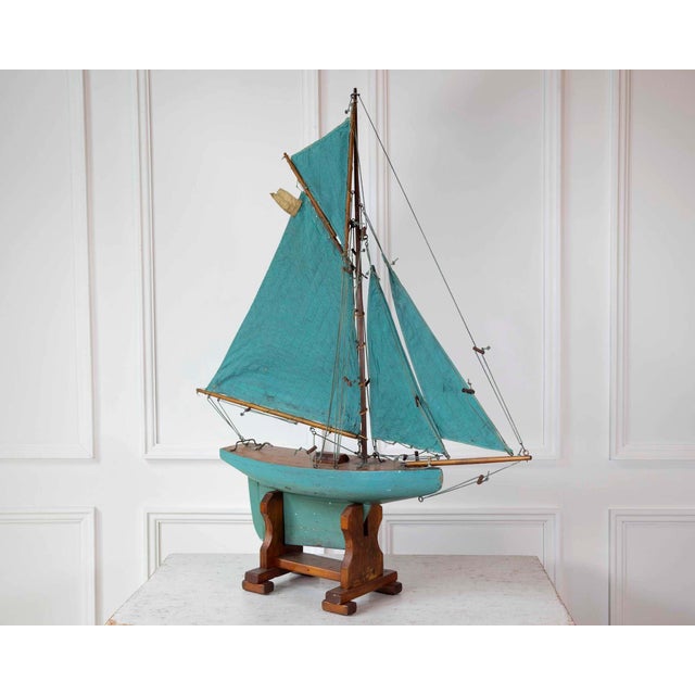 English 20th Century 'Kangaroo' Carved Wood Gaff Cutter Pond Yacht For Sale - Image 10 of 13