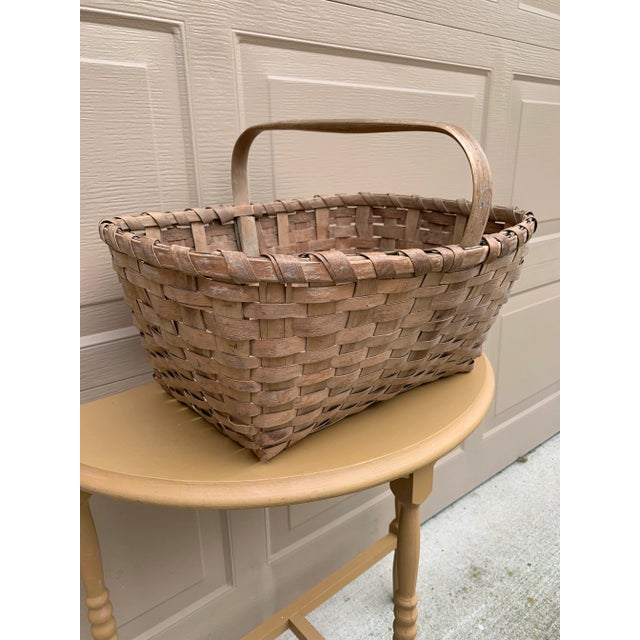 Early 20th Century Antique Early 20th Century American Splint Oak Gathering Basket For Sale - Image 5 of 10
