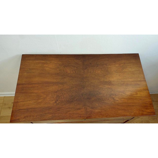 Small Biedermeier Chest of Drawers in Walnut Veneer, 1820 For Sale - Image 3 of 18