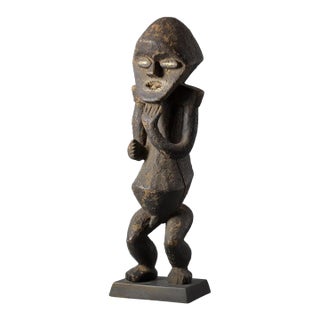 Early 20th Century Mambila Guardian Male Figure Tadep on Custom Base Cameroon For Sale