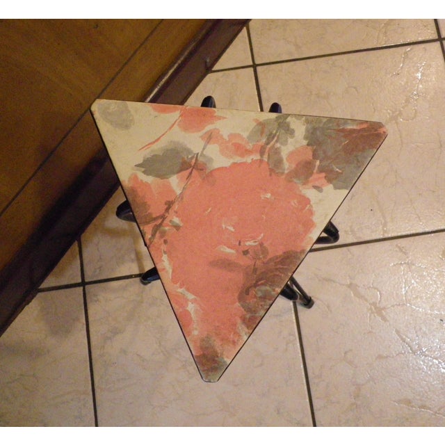 Metal Pastel-Toned Tripod Side Table with Hairpin Legs, 1970s For Sale - Image 7 of 11