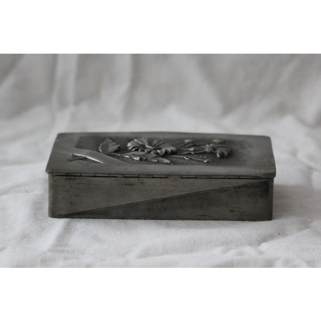 Silver Jewelry Box with Daisy Decor, 1930s For Sale - Image 15 of 18